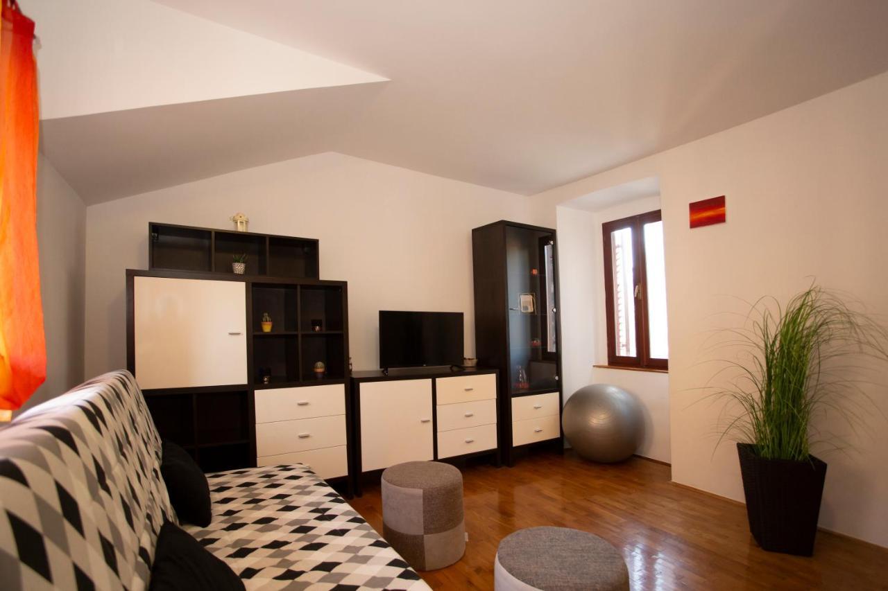 Apartment Kika Pula Eksteriør billede